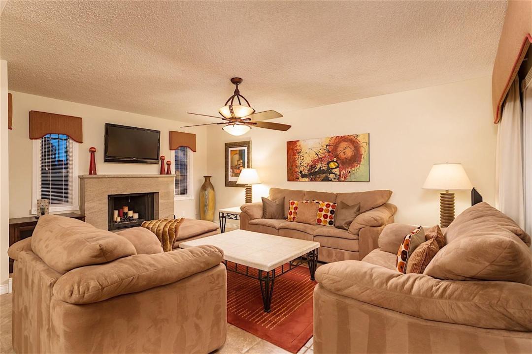 Photo of Livingroom in South Scottsdale