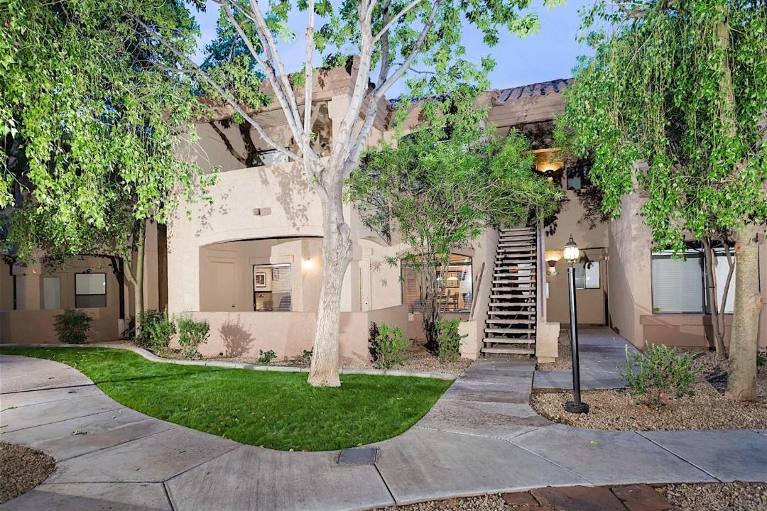 Photo of Buildings in North Scottsdale