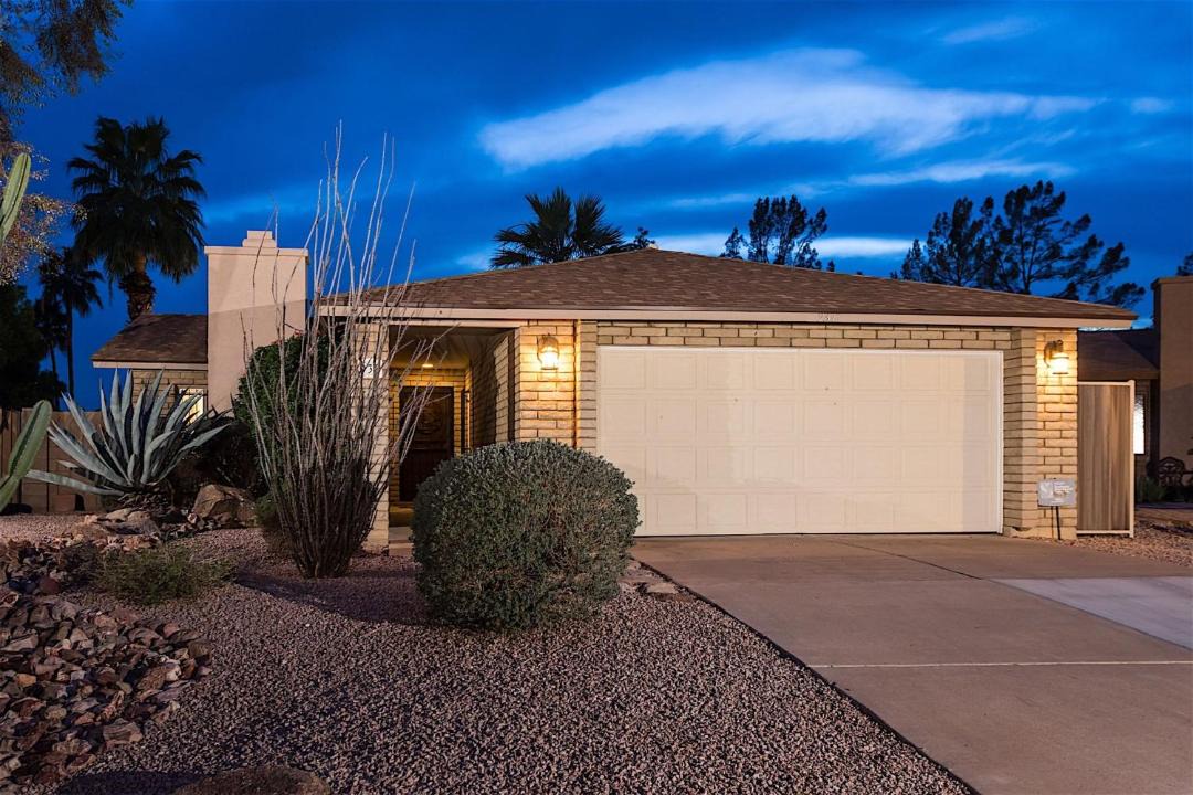 Photo of Buildings in South Scottsdale