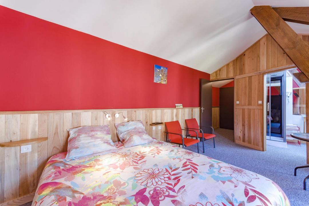 Photo of Bedroom in Saint-Priest-sous-Aixe