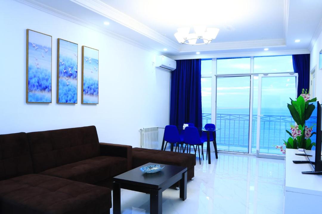 Photo of Livingroom in New Boulevard