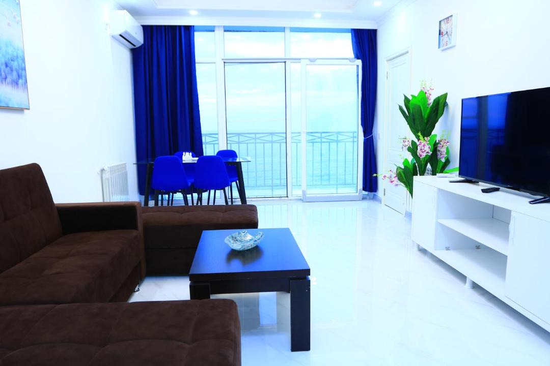 Photo of Livingroom in New Boulevard