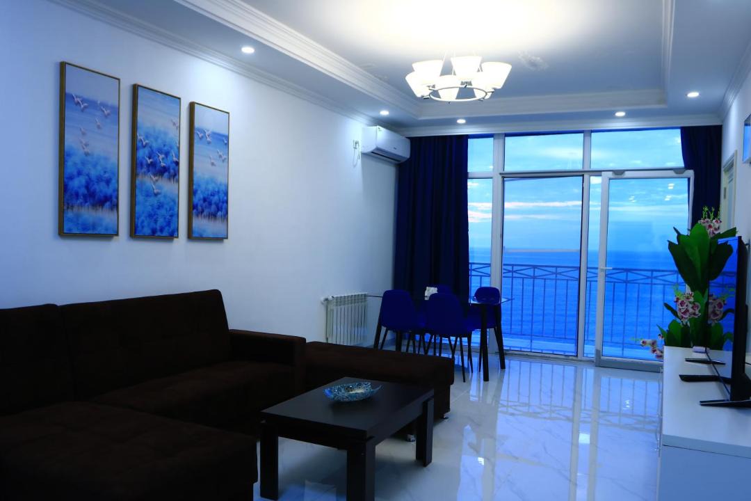 Photo of Livingroom in New Boulevard