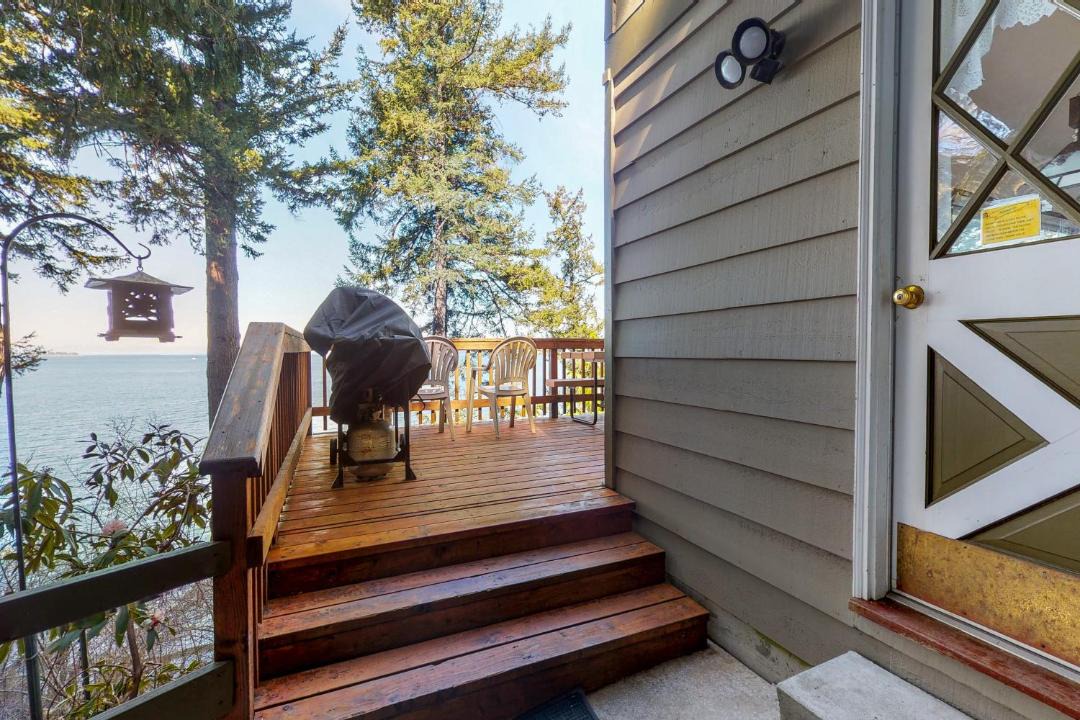 Photo of Patio Balcony in Eastsound