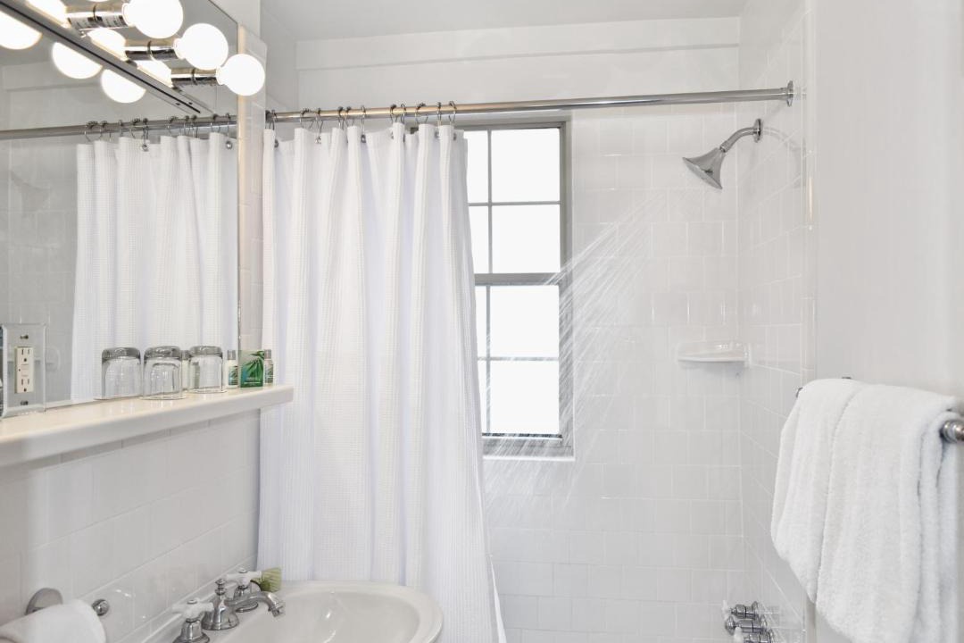 Photo of Bathroom in Connecticut Ave - K Street