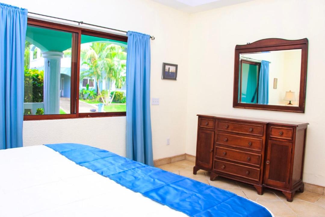 Photo of Bedroom in West End