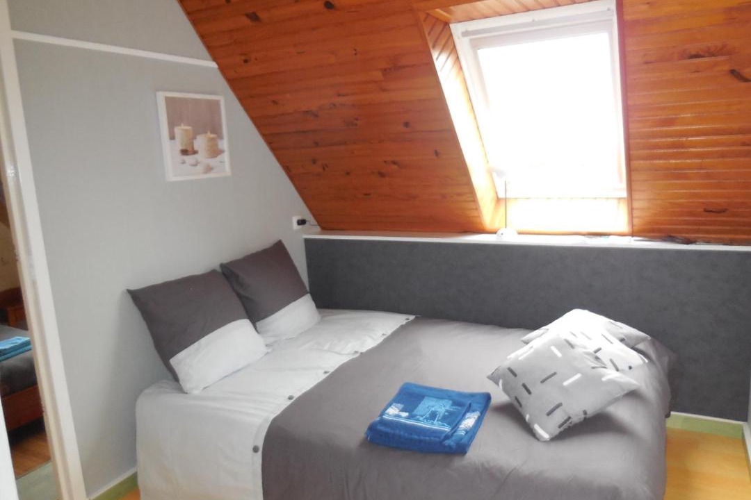 Photo of Bedroom in Dirinon