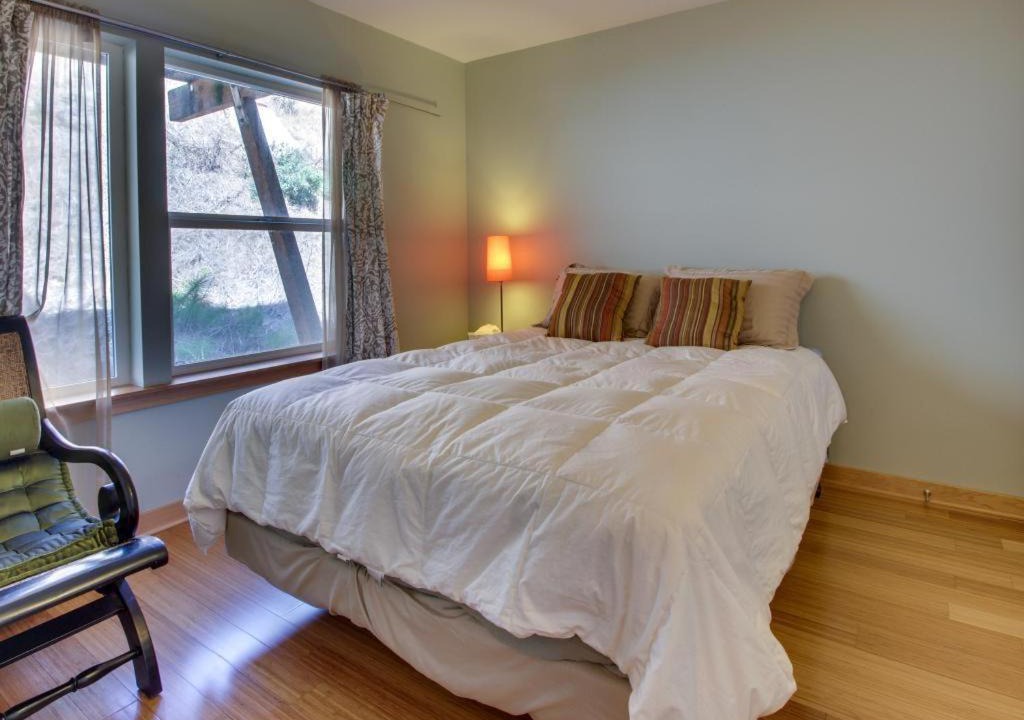 Photo of Bedroom in Happy Camp Hideaway
