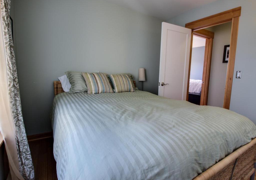 Photo of Bedroom in Happy Camp Hideaway