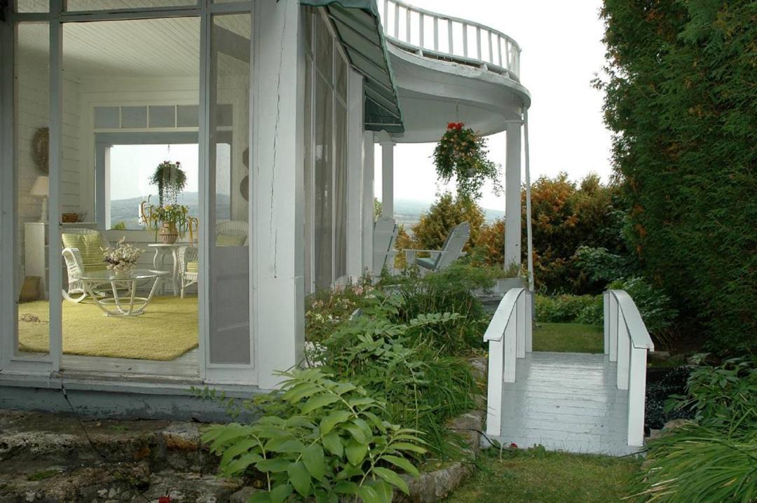 Photo of Patio Balcony in Pointe-au-Pic