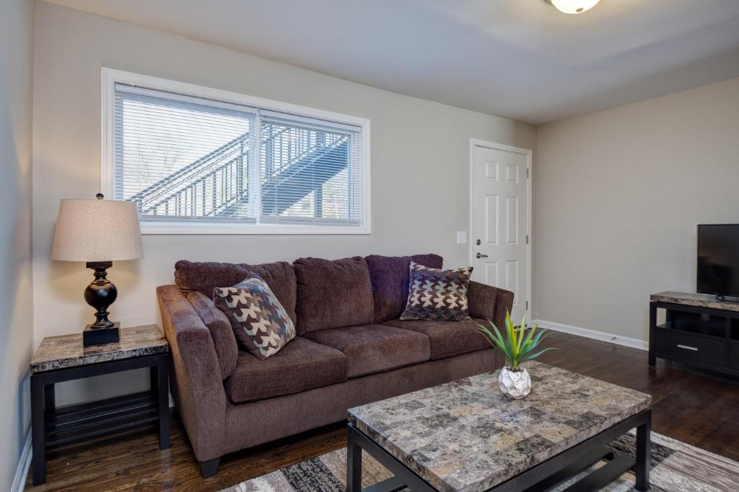 Photo of Livingroom in Chestnut Hill