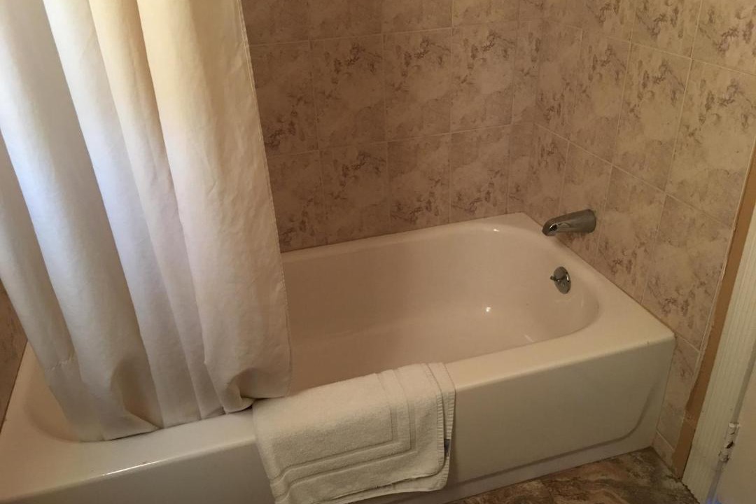 Photo of Bathroom in Lawndale