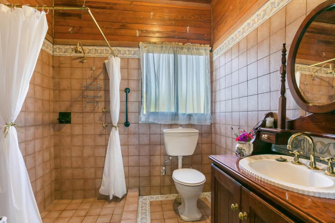 Photo of Bathroom in Katoomba