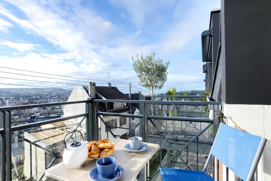 Photo of Patio Balcony in Trouville-sur-Mer