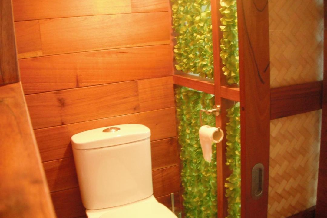 Photo of Bathroom in Ngatangiia