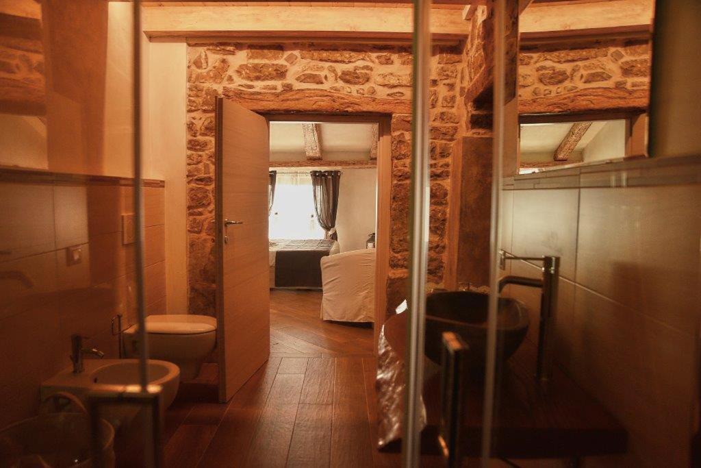 Photo of Bathroom in Grone