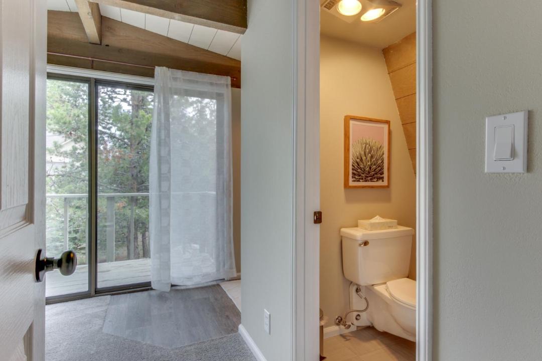 Photo of Bathroom in Overlook Park