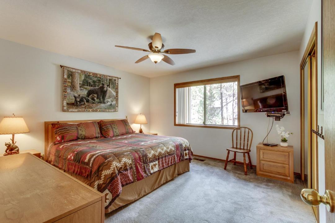 Photo of Bedroom in Overlook Park