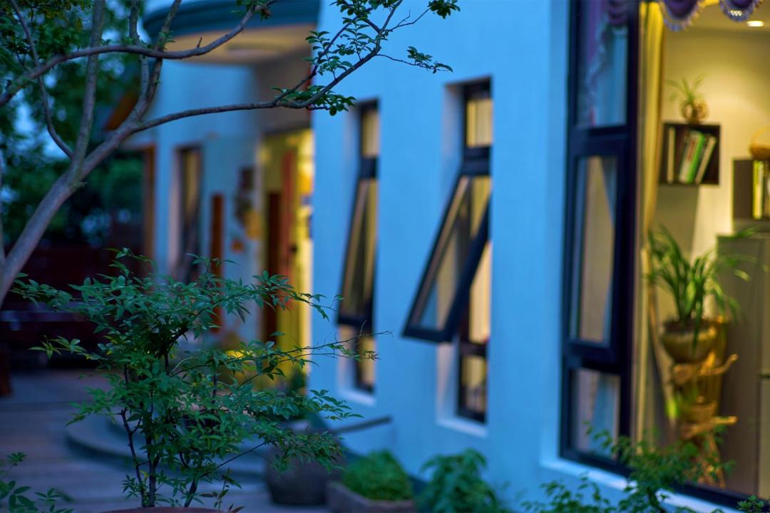 Photo of Buildings in Xihu