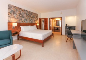 Wyndham Palmas Beach & Golf Resort