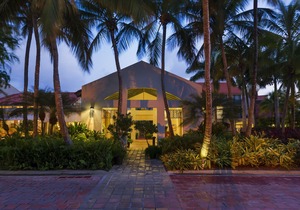 Wyndham Palmas Beach & Golf Resort