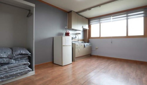 Room (303#)