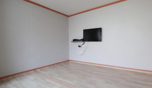 Room (Room 101)