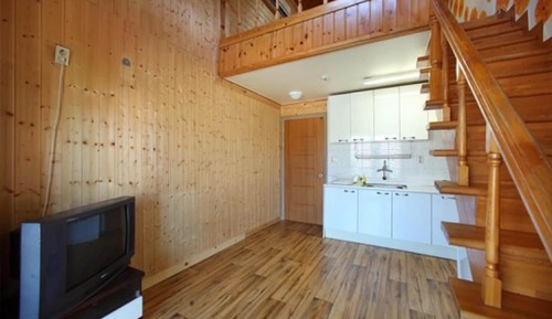 Room (Nest of Love (Double Layer))
