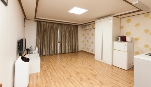 Room (Dadong 202 (bedroom))