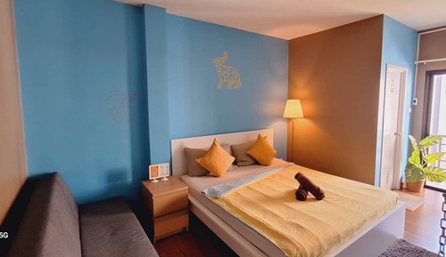 Deluxe Double Room, 1 King Bed, Private Bathroom, Garden View