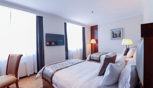 Twin Guest Room