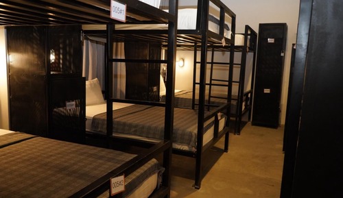 Economy Shared Dormitory, Women only