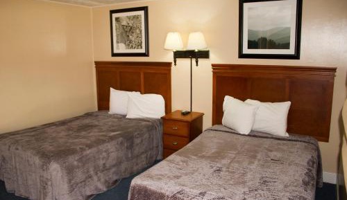 Deluxe Double Room with Shower