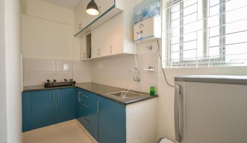 One-Bedroom Apartment with Balcony