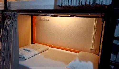 Bed in 8-Bed Mixed Dormitory Room