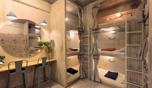 Bunk Bed in Mixed Dormitory Room