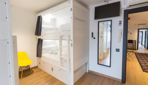 Bed in 6-Bed Dormitory Room