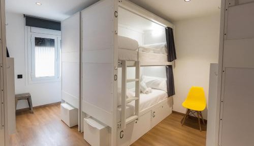 Bed in 8-Bed Dormitory Room