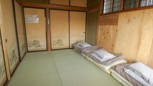 Triple Room with Shared Bathroom