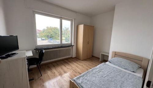 Single Room with Shared Bathroom