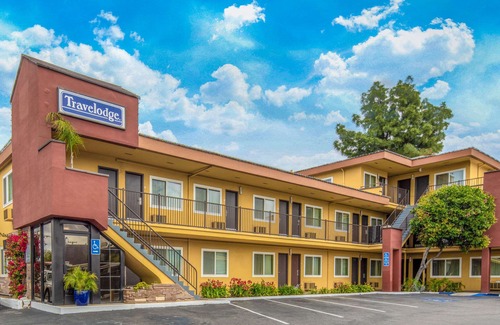 Magnolia Park Hotel | Travelodge by Wyndham Burbank-Glendale