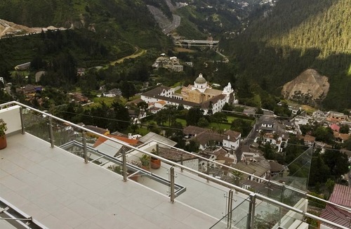 Guapulo Hotel | Hotel Stubel Suites & Cafe