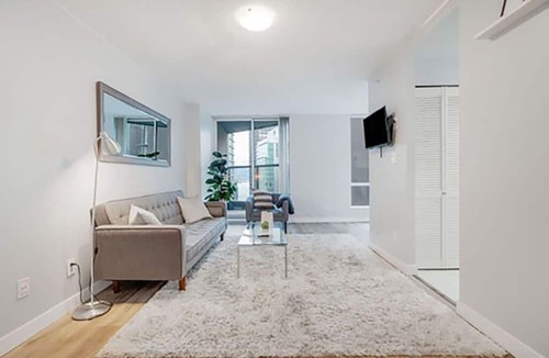 Coal Harbour Condo | Downtown Vancouver 2 Bedroom 2 bathroom Condo with Views in Coal Harbour