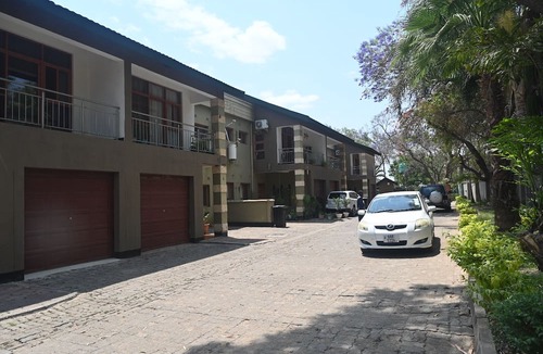 Lusaka Apartment | Charming Apartment w/Pool, 950m to Munali Mall – Cozy Stay for Families/Couples