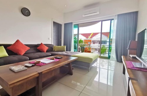 Kuala Teriang Apartment | Stunning Sunset View High Speed Fibre Furnished