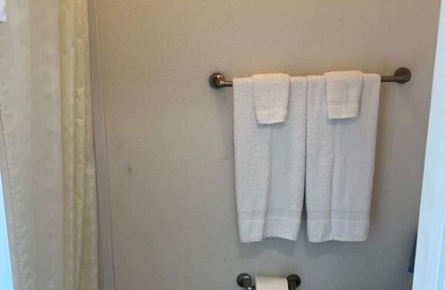 Gold Beach Resort | Rogue River Landing #31A