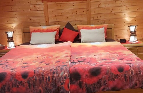 Grosskarlbach House | Palatinate Chalet in Großkarlbach