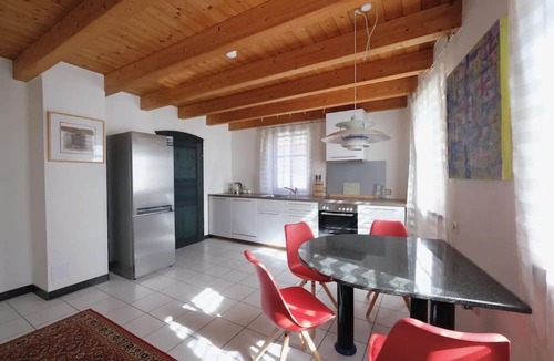Altrip Apartment | Apartment 'Charmantes Fachwerkhaus Mit Stil' with Terrace, Wi-Fi and Air Conditioning