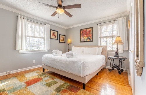 Inglewood House | The East Side Oasis with Dreamy Pool & Patio