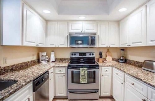 Sand Key Apartment | 2 Bedroom 728234 by Houzlet
